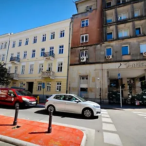 Wilcza - Center Warsaw