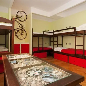 Auberge de jeunesse Helvetia - Private In Center And Old Town, Varsovie